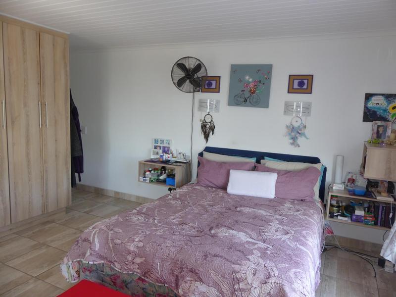 3 Bedroom Property for Sale in Harbour Lights Western Cape